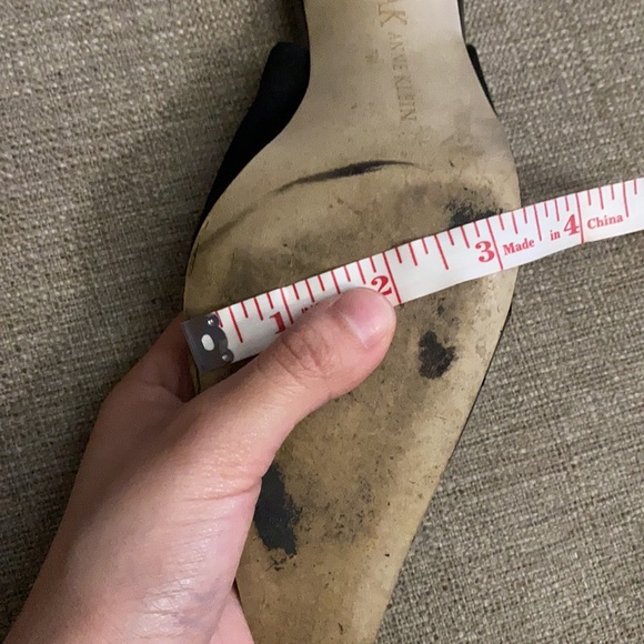 🎄🎄🎄🎉Anne Klein tuxedo black heels🖤 - Picture 7 of 10